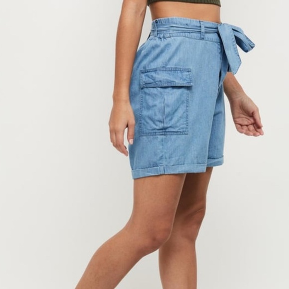 Westside Pants - Blue Cargo Shorts with Relaxed Fit and Mid-Thigh Length size 28 NWT